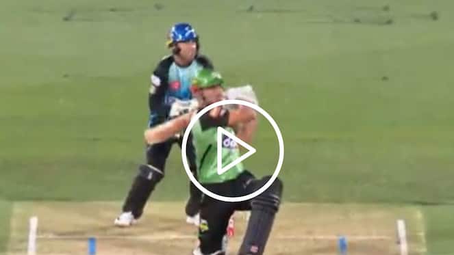 [Watch] Marcus Stoinis 'Hammers' Matthew Short For A Stunning Six